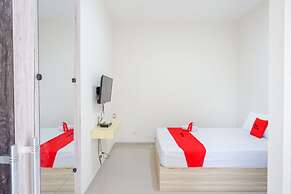 RedDoorz near Pacific Mall Tegal 2
