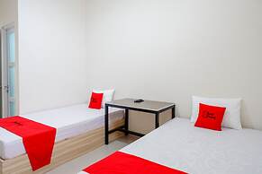 RedDoorz near Pacific Mall Tegal 2