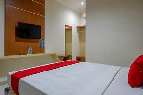 RedDoorz @ Hotel Bumi Palupy