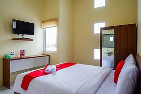 RedDoorz near Graha Saba Buana Solo