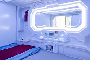 RedDoorz Hostel near Taman Puring
