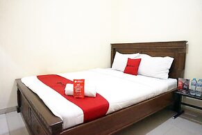 RedDoorz @ Jalan Kedawung
