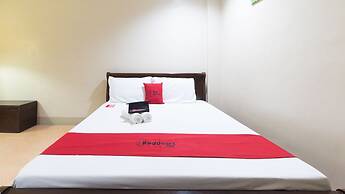 RedDoorz @ Teofila Lodge