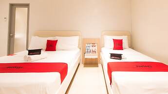RedDoorz @ General Segundo Avenue Laoag