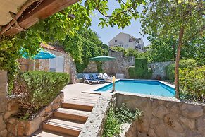 Villa Mia