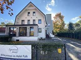 Signature East Hotel Falk