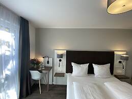 Signature East Hotel Falk