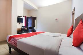 OYO 70733 Hotel Regal
