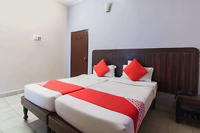 OYO 70733 Hotel Regal
