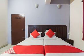 OYO 70733 Hotel Regal