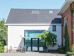 House in Moulin du Ruy With Forest Views
