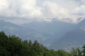 Detached Chalet Near Haute Nendaz