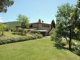 Scenic Farmhouse With Pool