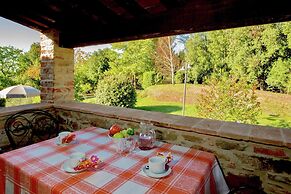 Scenic Farmhouse With Pool