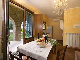 Charming Tuscan Farmhouse