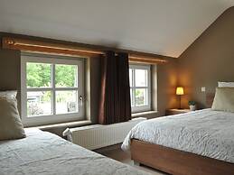 Elegant Villa in Bomal