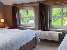 Elegant Villa in Bomal