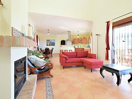 Comfortable Luxury Villa With Private Swimming Pool
