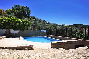 Countryside Cottage With Pool