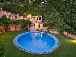 Mansion in Capo Vaticano With Sea Views