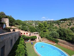 Mansion in Capo Vaticano With Sea Views