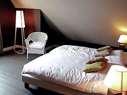 Spacious Spa Villa With Garden