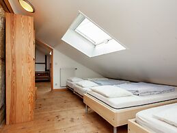 Heritage Holiday Home in Roumont