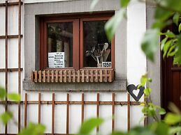 Heritage Holiday Home in Roumont