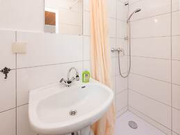 Spacious Group Home near Winterberg & Willingen with Private Garden
