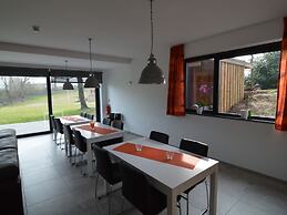 Superb Holiday Home With Barbecue