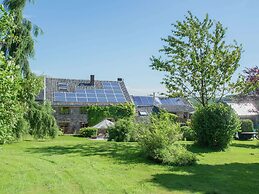 Desnie Farmhouse With Pool