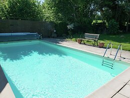 Desnie Farmhouse With Pool