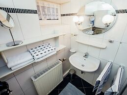 Modish Apartment in Plankenstein near Forest