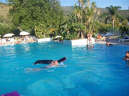 Beachside Bliss: Pool