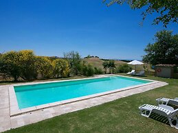 Rustic Escape With Pool