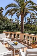 Villa in Son Servera With Beach & Pool