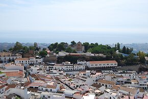 Villa in Mijas With Private Pool