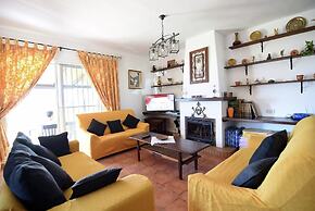 Villa in Mijas With Private Pool
