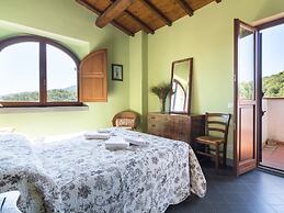 Scenic Stay Near Florence