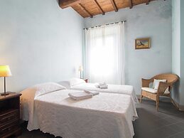 Scenic Stay Near Florence