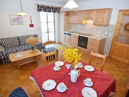 Apartment With Garden and Sauna Tranquil Area