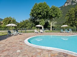 Apartment on Lake Idro With Pool