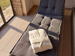 Apartment in Todi With Pool and Garden