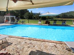 Apartment in Todi With Pool and Garden