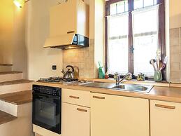 Apartment in Todi With Pool and Garden