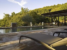 Spacious Countryside Escape