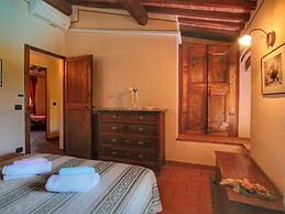 Apartment in Todi With Pool & History