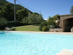 Villa in Umbertide With Pool and Garden