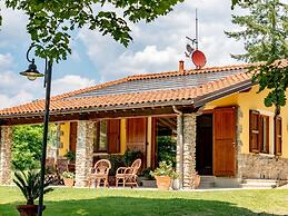 Cottage in Tuscany With Private Pool