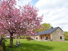 Beautiful Stone Cottage With Panoramic Views